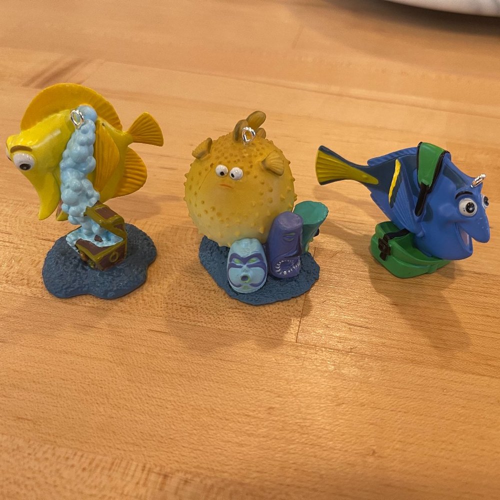 Set - 3 Finding Nemo Ornaments Dory Puffer Tang